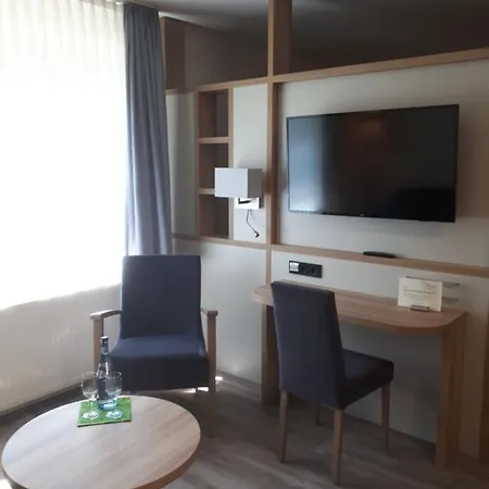Hotell Mienenbuettel 2*